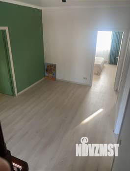 Коттедж 300м², 3-этажный, на длительный срок, 
