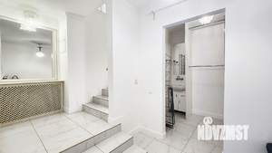 Дом 200м&sup2;, 3-этажный, на длительный срок, 