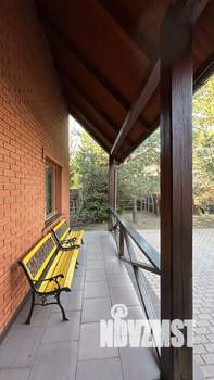 Дом 200м², 2-этажный, на длительный срок, 