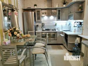 Дом 220м², 3-этажный, на длительный срок, 