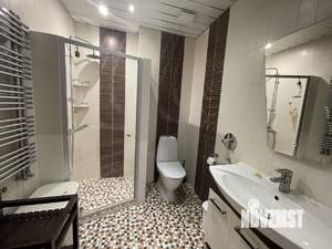 Коттедж 246м², 3-этажный, на длительный срок, 