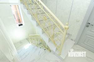 Дом 270м², 3-этажный, на длительный срок, 