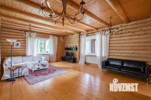 Коттедж 200м², 2-этажный, на длительный срок, 