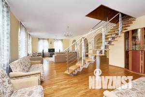 Дом 450м², 2-этажный, посуточно, 