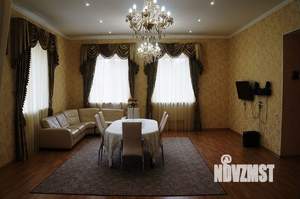 Дом 550м², 3-этажный, посуточно, 