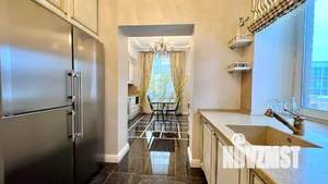 Дом 450м², 2-этажный, посуточно, 