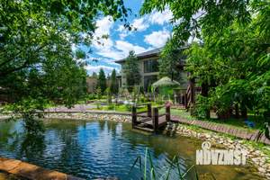 Дом 1300м², 3-этажный, посуточно, 