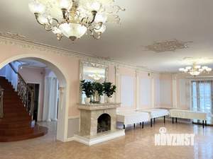 Дом 1300м&sup2;, 3-этажный, посуточно, 