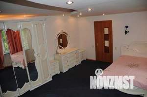 Дом 1244м², 3-этажный, посуточно, 