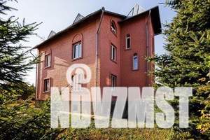 Дом 600м², 3-этажный, посуточно, 