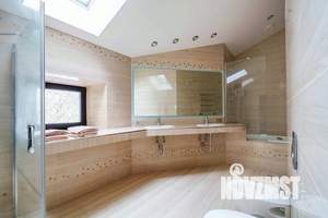 Дом 720м&sup2;, 3-этажный, посуточно, 