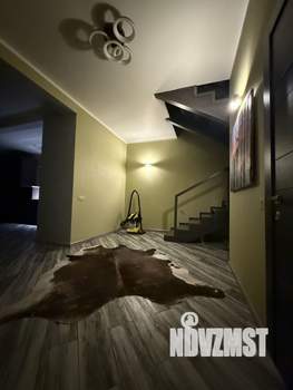 Таунхаус 220м², 2-этажный, на длительный срок, 