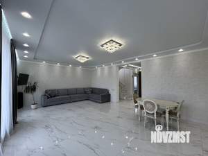 Дом 270м², 3-этажный, на длительный срок, 