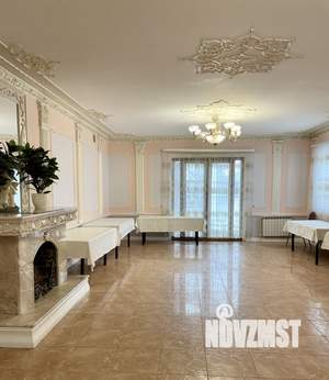 Дом 1300м², 3-этажный, посуточно, 