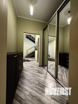 Таунхаус 220м², 2-этажный, на длительный срок, 