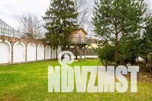 Дом 988м&sup2;, 4-этажный, посуточно, 