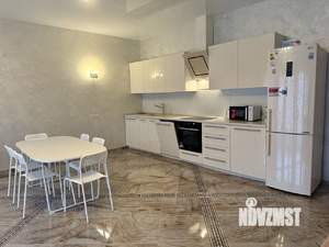 Таунхаус 200м&sup2;, 2-этажный, на длительный срок, 