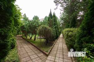 Дом 500м&sup2;, 3-этажный, посуточно, 