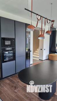 Коттедж 234м&sup2;, 2-этажный, на длительный срок, 