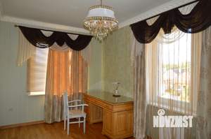 Коттедж 450м&sup2;, 3-этажный, на длительный срок, 