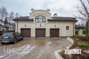 Коттедж 1500м², 2-этажный, на длительный срок, 