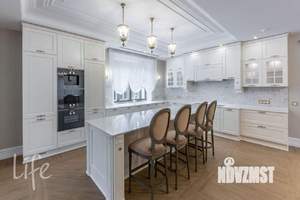 Коттедж 480м&sup2;, 2-этажный, на длительный срок, 