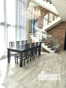 Коттедж 300м², 3-этажный, на длительный срок, 