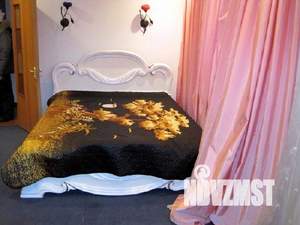 Дом 1326м&sup2;, 3-этажный, посуточно, 