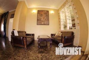 Дом 561м², 3-этажный, посуточно, 