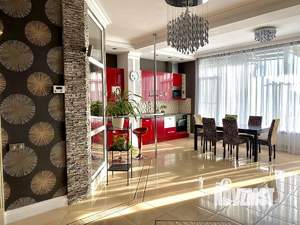 Таунхаус 220м², 2-этажный, на длительный срок, 