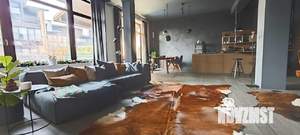 Таунхаус 250м&sup2;, 3-этажный, на длительный срок, 