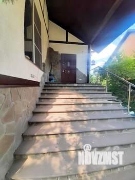 Коттедж 300м², 3-этажный, на длительный срок, 