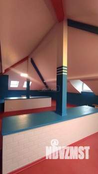 Дом 900м&sup2;, 3-этажный, посуточно, 