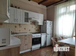 Дом 168м&sup2;, 2-этажный, на длительный срок, 