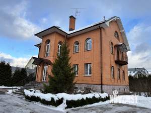 Дом 550м², 4-этажный, посуточно, 