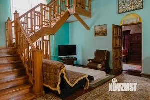 Дом 550м², 2-этажный, посуточно, 