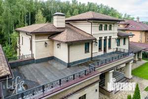 Коттедж 1000м², 2-этажный, на длительный срок, 