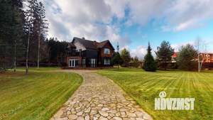 Дом 311м&sup2;, 2-этажный, на длительный срок, 