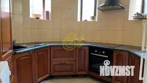 Дом 430м², 3-этажный, посуточно, 