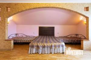 Дом 420м², 3-этажный, посуточно, 