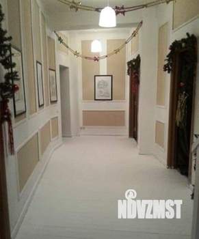 Коттедж 380м&sup2;, 2-этажный, на длительный срок, 