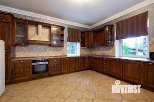 Дом 470м², 2-этажный, посуточно, 