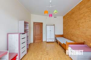 Таунхаус 200м², 3-этажный, на длительный срок, 