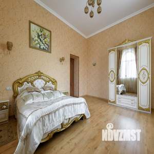 Дом 550м², 2-этажный, посуточно, 