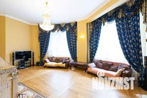 Дом 561м², 3-этажный, посуточно, 