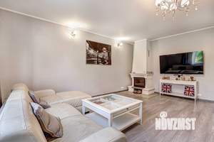 Дом 230м², 3-этажный, на длительный срок, 