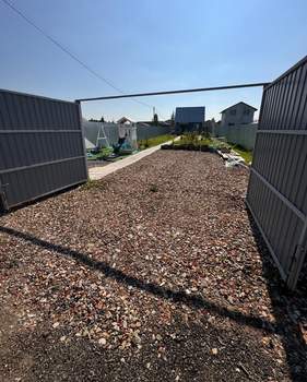 Дом 60м², 2-этажный, участок 6 сот.  