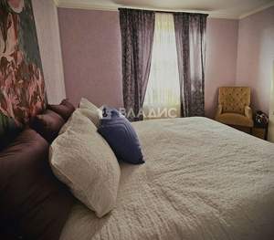 Дом 270м², 2-этажный, участок 9 сот.  