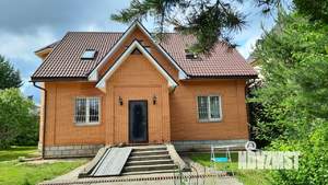 Дом 285м², 2-этажный, участок 15 сот.  