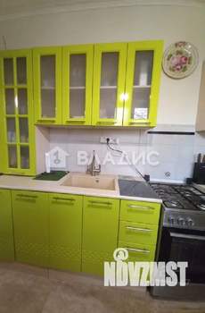 Дом 204м², 3-этажный, участок 4 сот.  